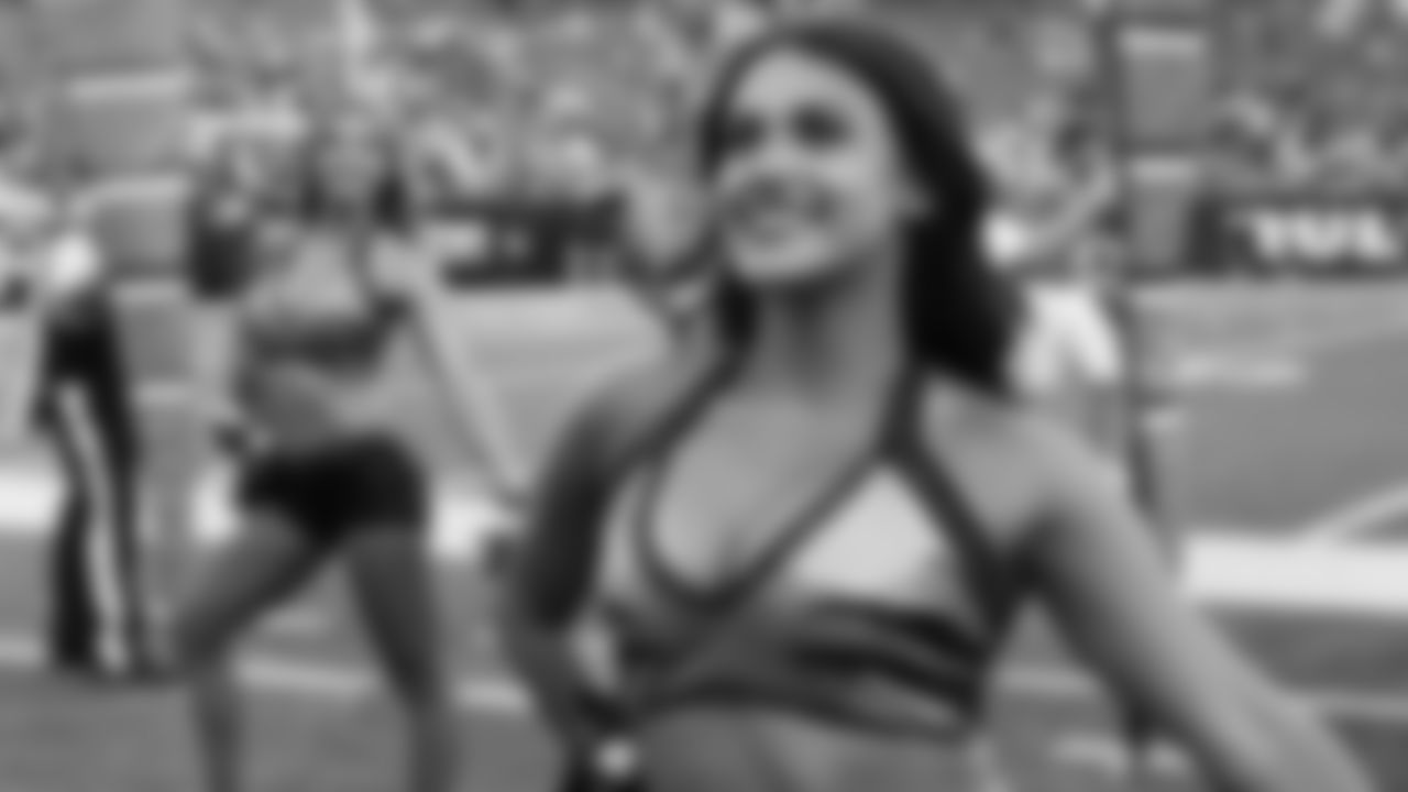 210829-Ben-Gals-Cheerleaders_18