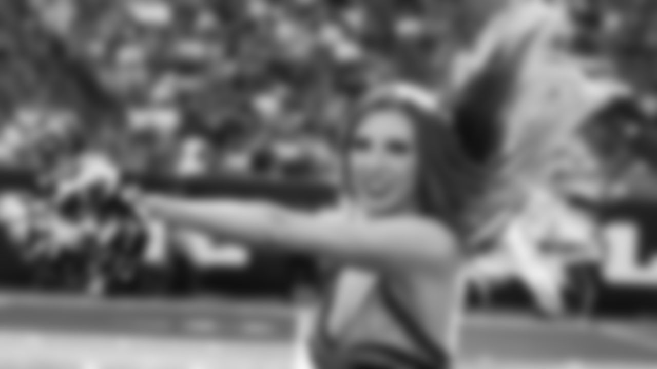 210829-Ben-Gals-Cheerleaders_6