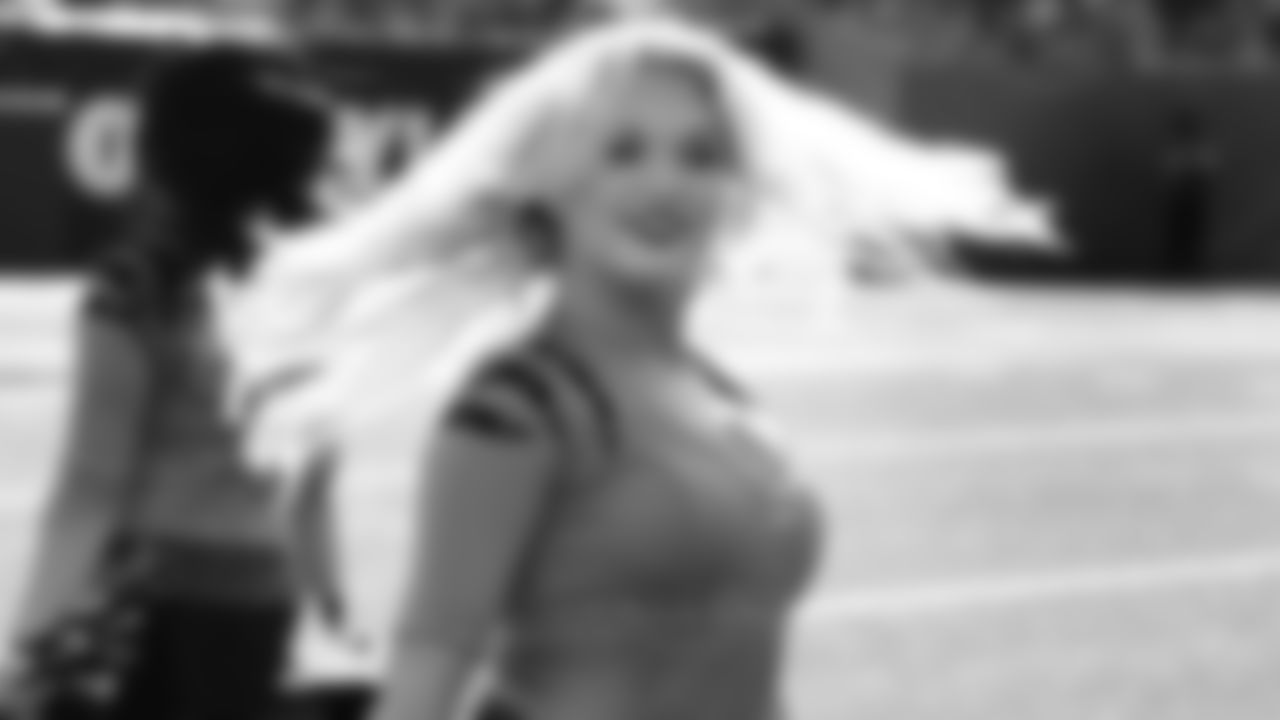 211011-ben-gals-cheerleaders_14