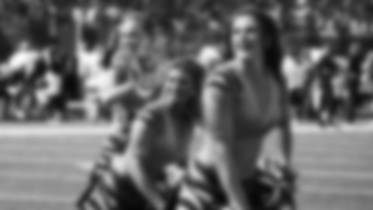 211011-ben-gals-cheerleaders_22
