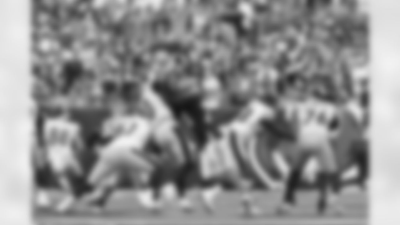 S Vonn Bell rushes the quarterback during the Bengals-Steelers Week 1 Game at Paycor Stadium on Sunday, September 11 2022