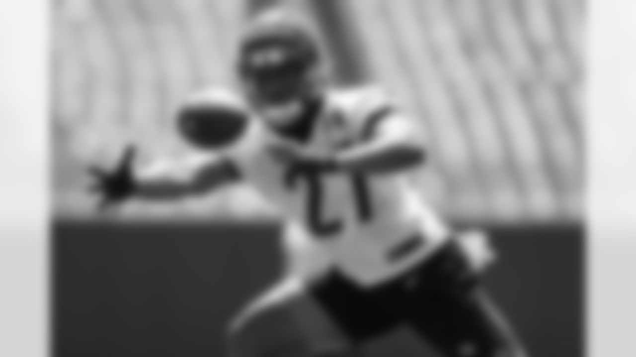 RB Shermari Jones