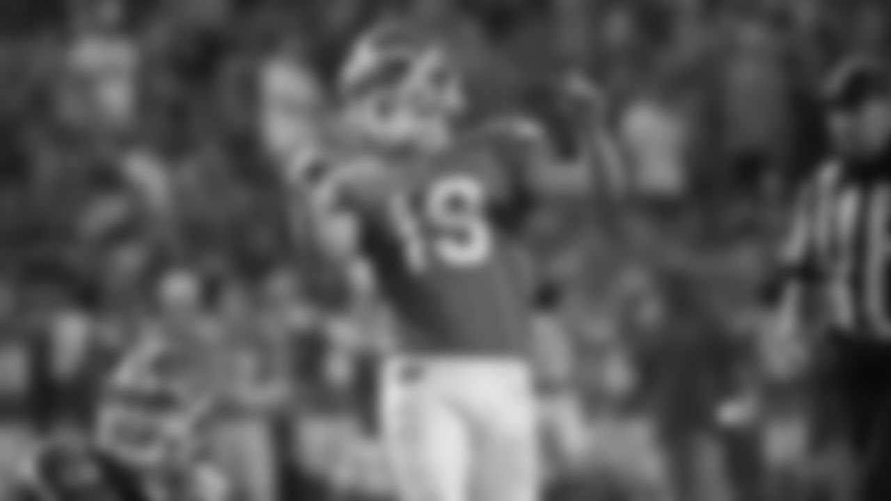 Florida place kicker Evan McPherson (19) makes an extra point during the first half of an NCAA college football game against Arkansas, Saturday, Nov. 14, 2020, in Gainesville, Fla. (AP Photo/Phelan M. Ebenhack)