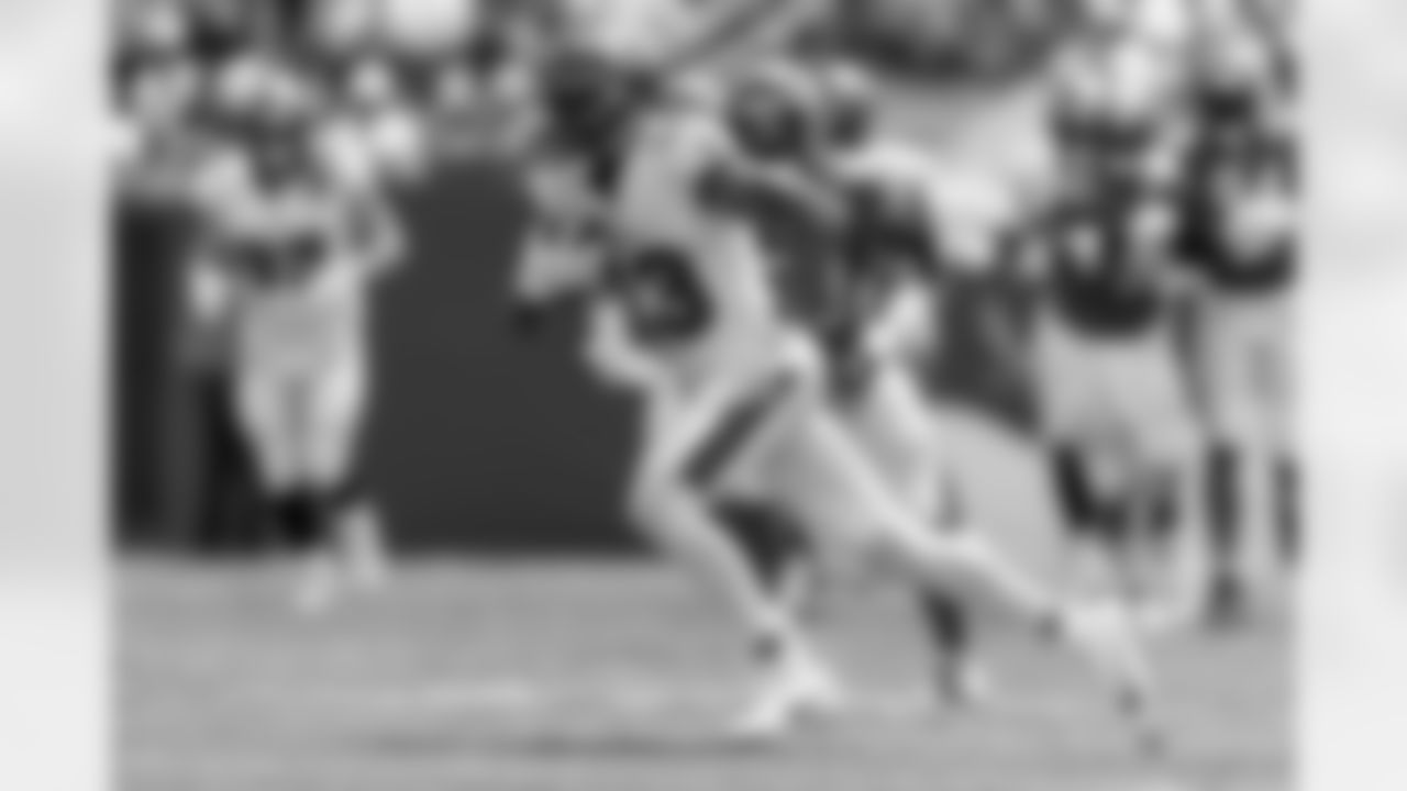 WR Mike Evans #13