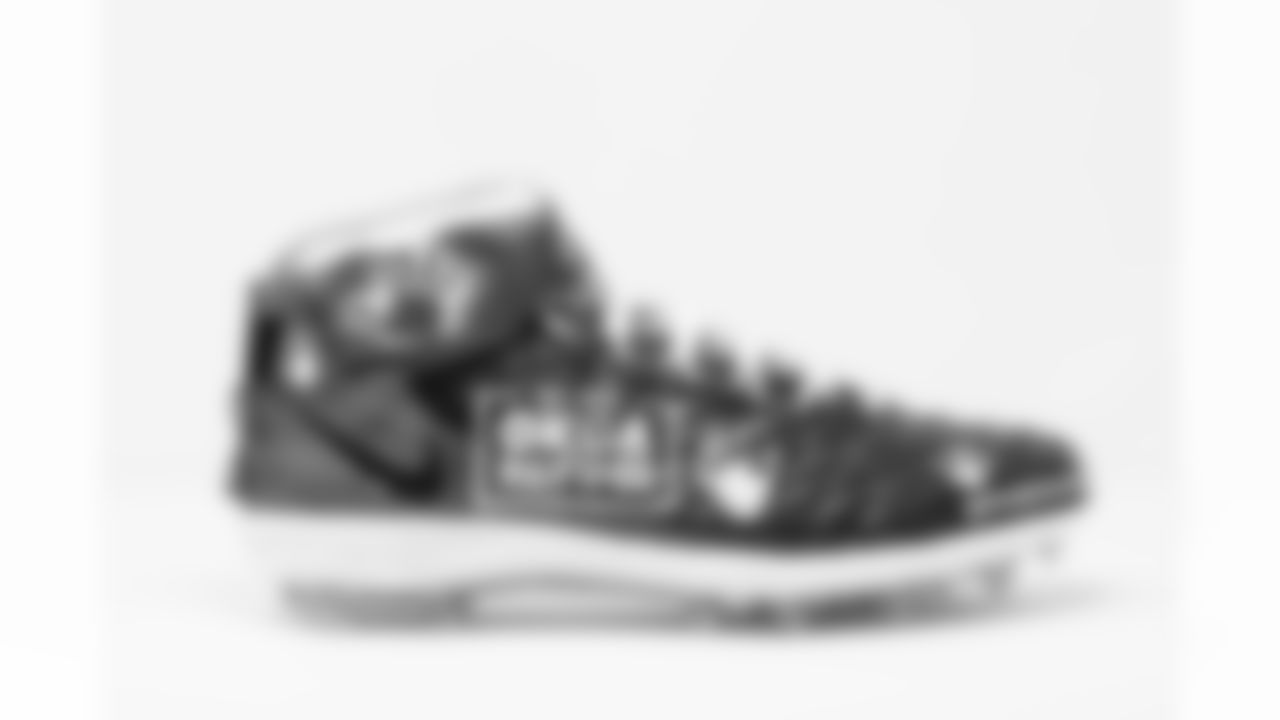 TAMPA, FL - DECEMBER 05, 2020 - Offensive Tackle Josh Wells #72 of the Tampa Bay Buccaneers' cleats for My Cause My Cleats. Photo By Kyle Zedaker/Tampa Bay Buccaneers