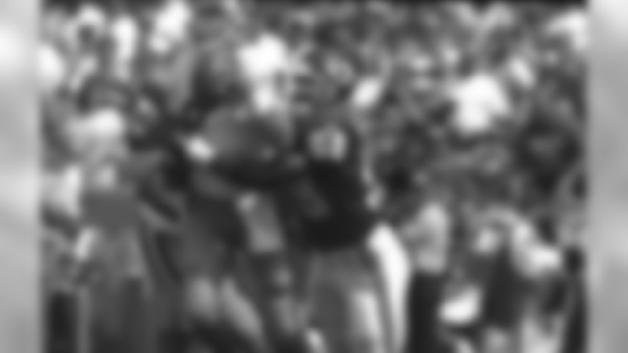 A historical look back at Derrick Thomas' Hall of Fame career with the Chiefs.