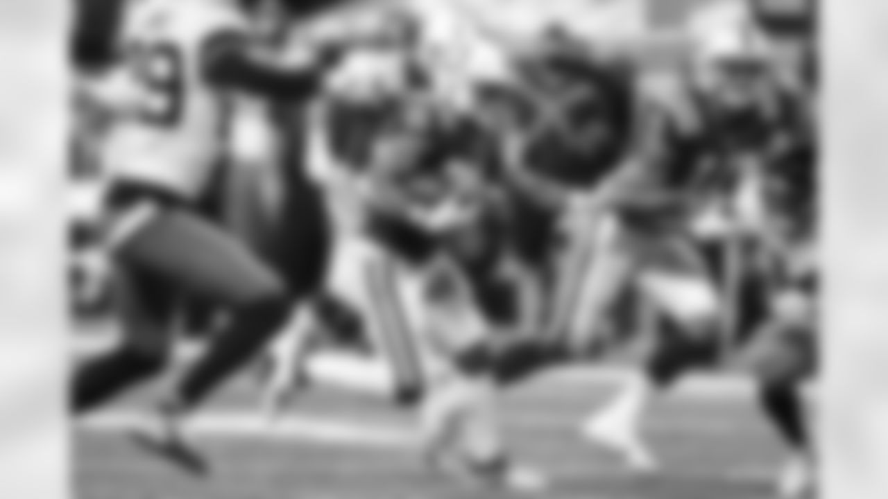 21 RB Nyheim Hines