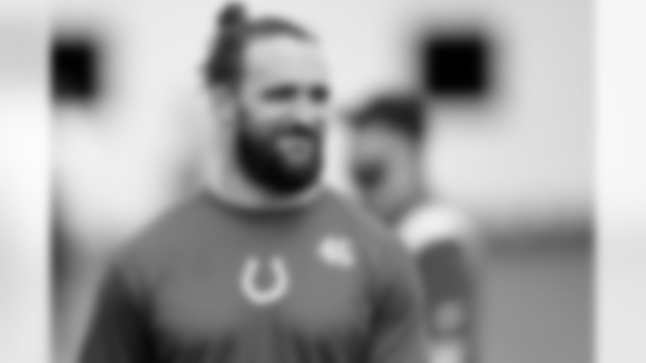 46 LS Luke Rhodes
Players train during Phase II of offseason workouts.