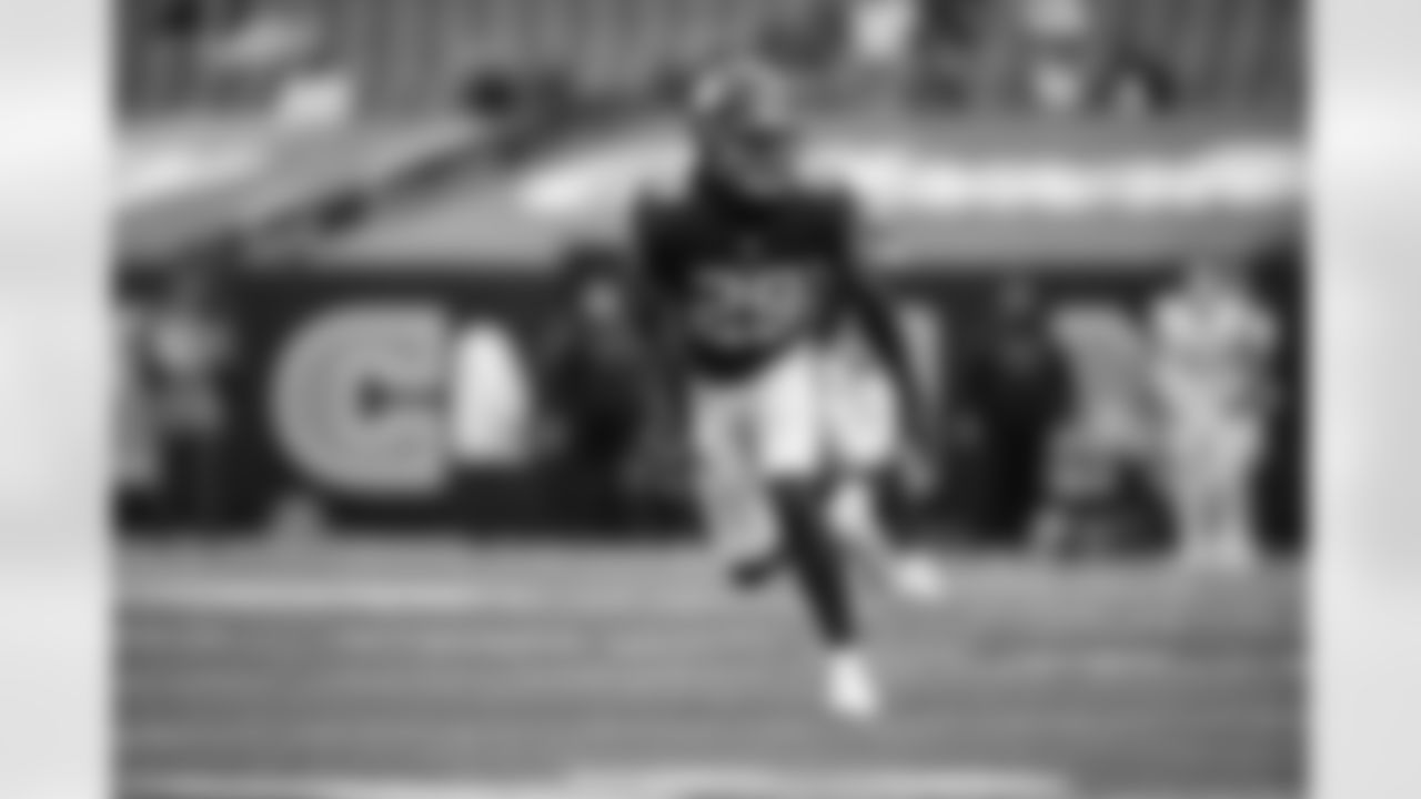 Xavier McKinney (29)
