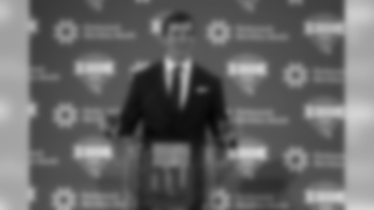 New York Giants NFL football quarterback Eli Manning announces his retirement on Friday, Jan. 24, 2020, in East Rutherford, N.J. (AP Photo/Adam Hunger)