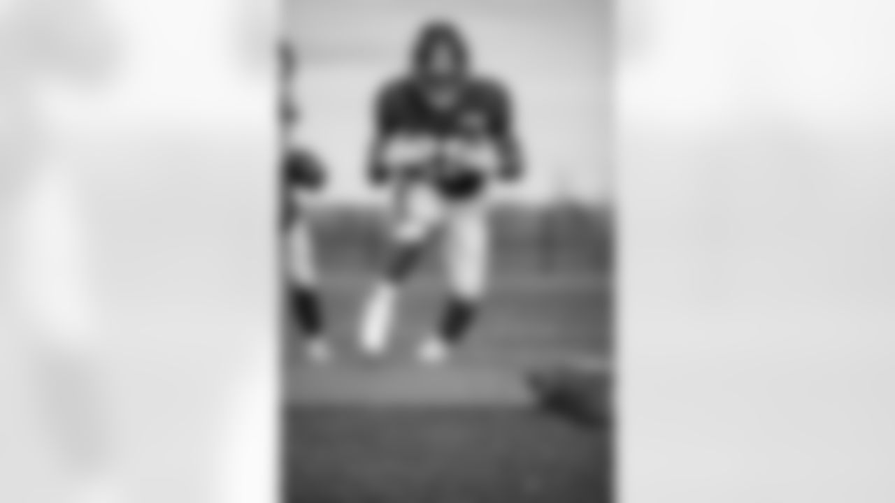 Devontae Booker (28)
