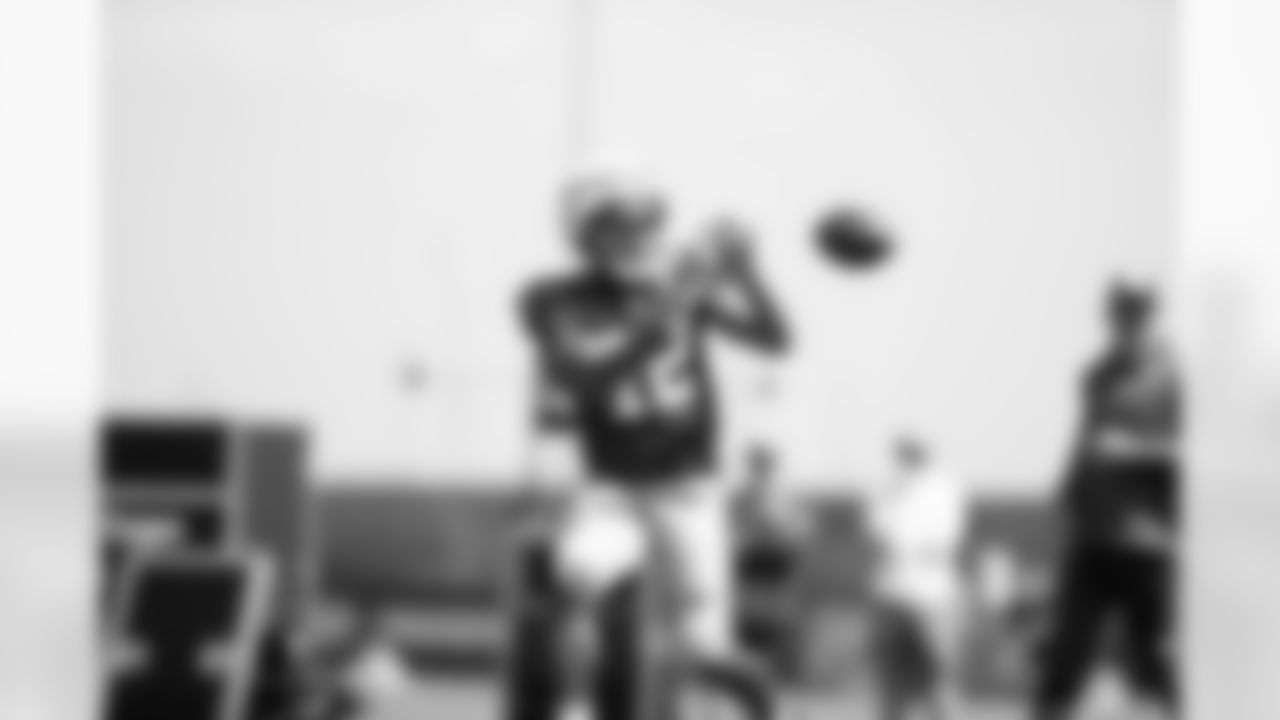 TE Darren Waller (12)