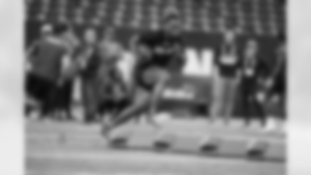 Oklahoma running back Eric Gray runs a drill at the NFL football scouting combine in Indianapolis, Sunday, March 5, 2023. (AP Photo/Darron Cummings)