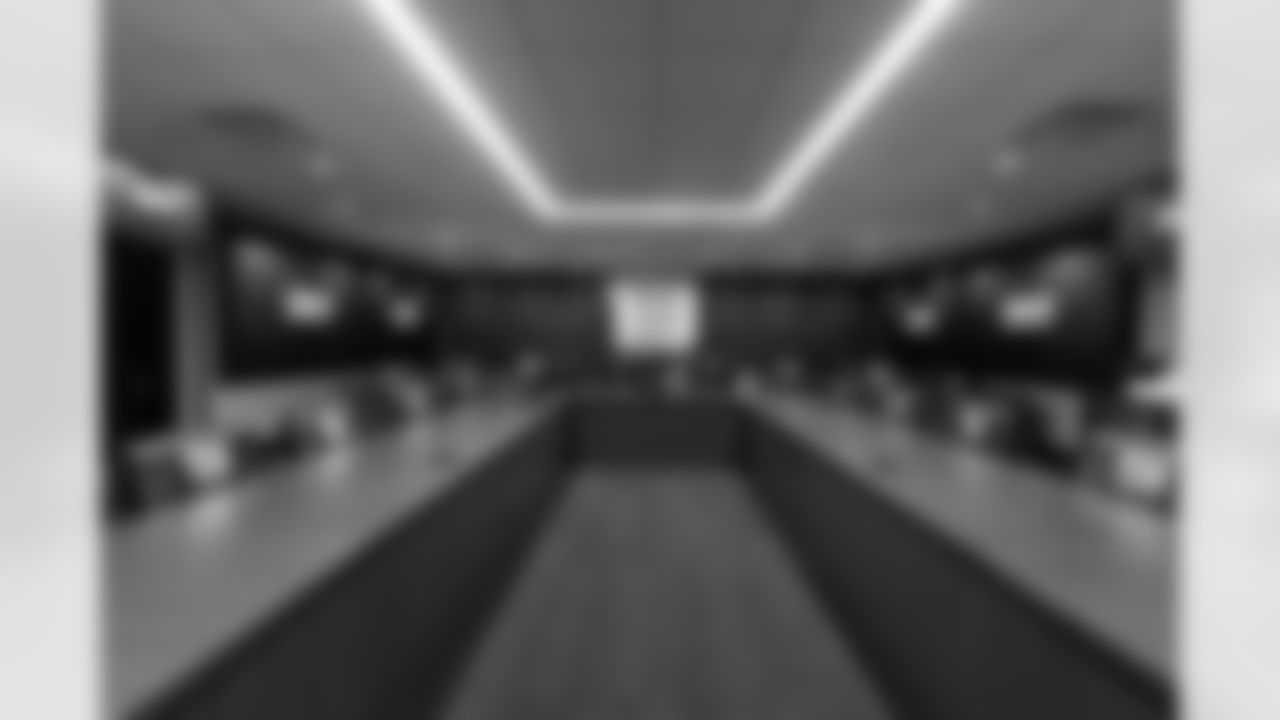 E_DraftRoom_MSR23269