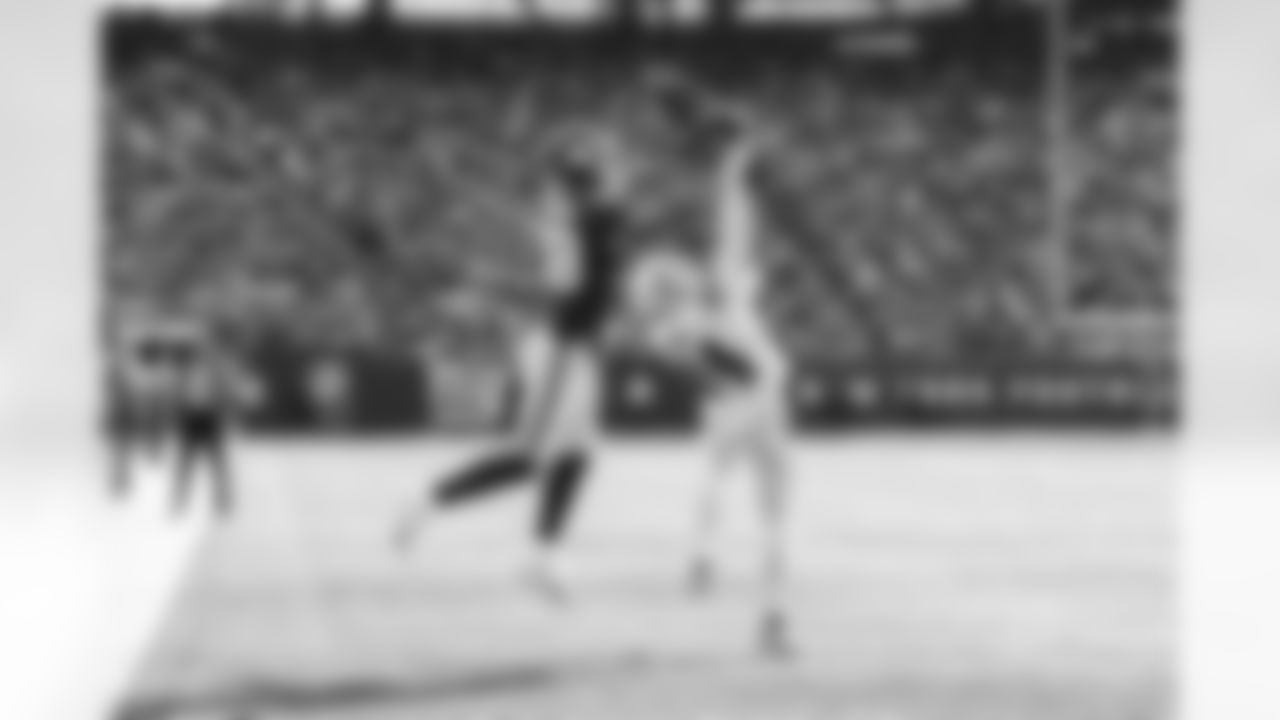 Evan Engram (88)