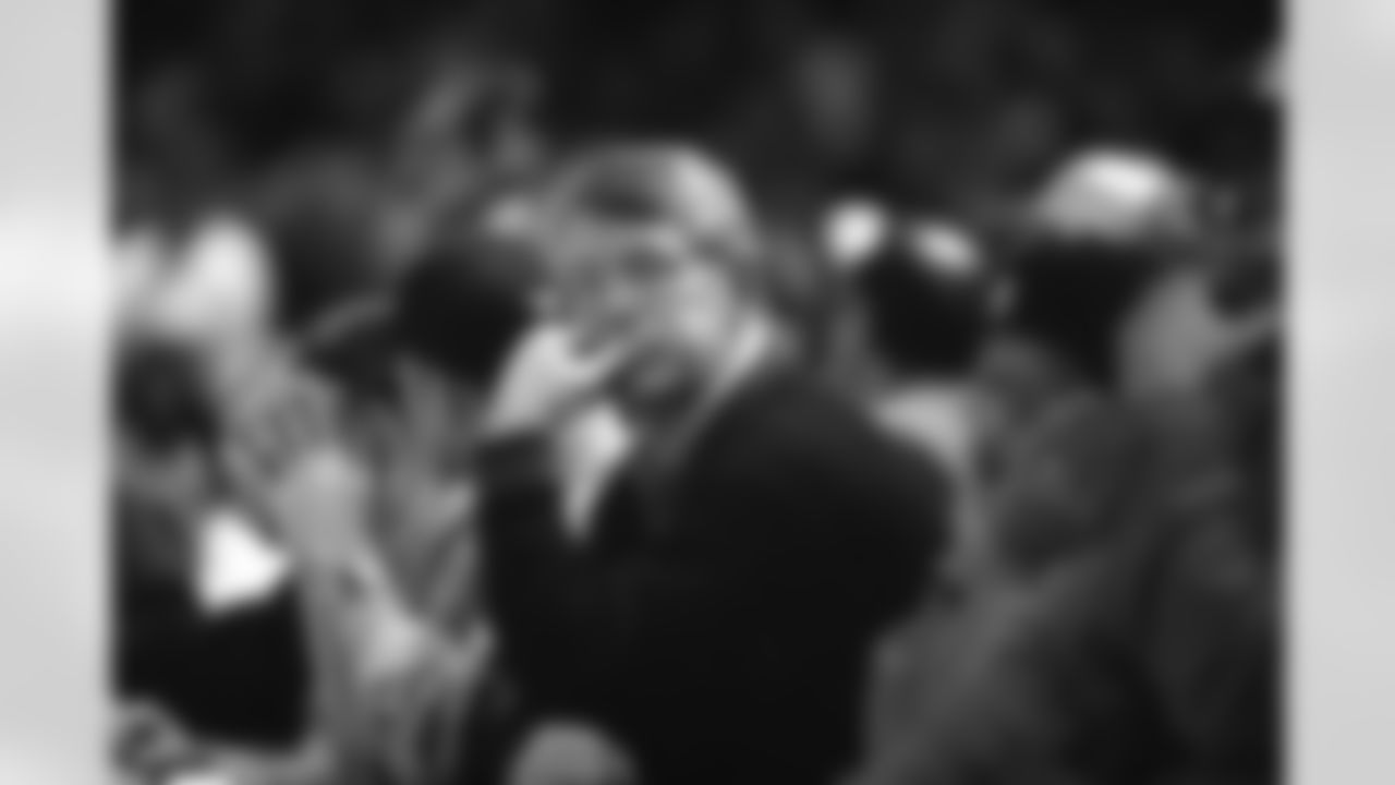 New York Giants football coach Dan Reeves watches the New York Knicks play the Detroit Pistons during first period NBA action at New York?s Madison Square Garden on Wednesday, Dec. 28, 1994. (AP Photo/Kathy Willens)