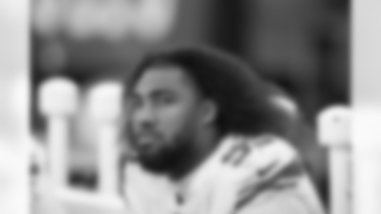 New York Giants defensive end Leonard Williams (99) watches from the sideline during a week 16 football game against the Philadelphia Eagles on Sunday December 26th, 2021 in Philadelphia, Pennsylvania.