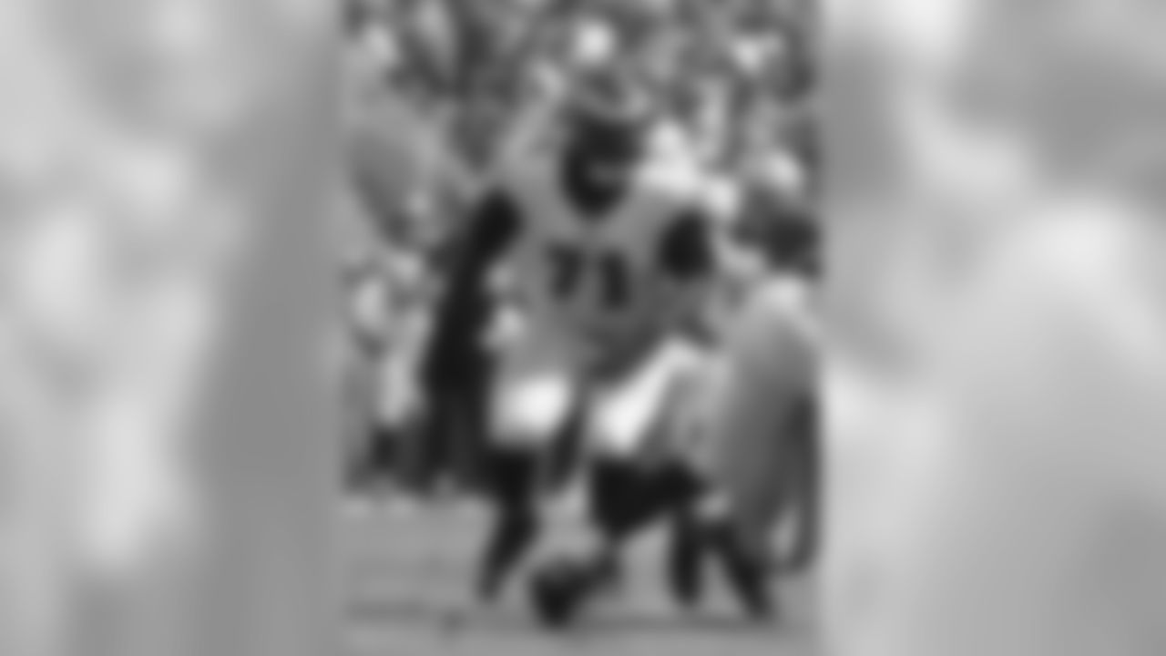 LT Jason Peters