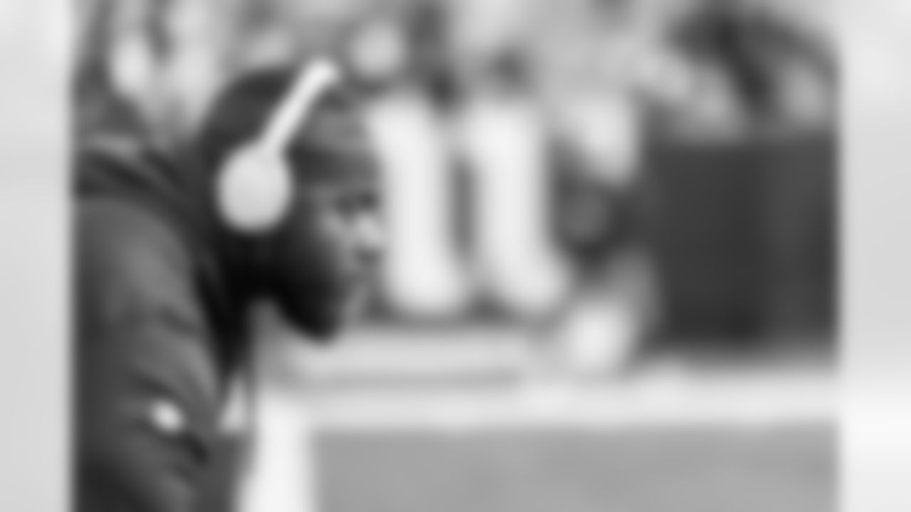 Andrew Thomas (78)