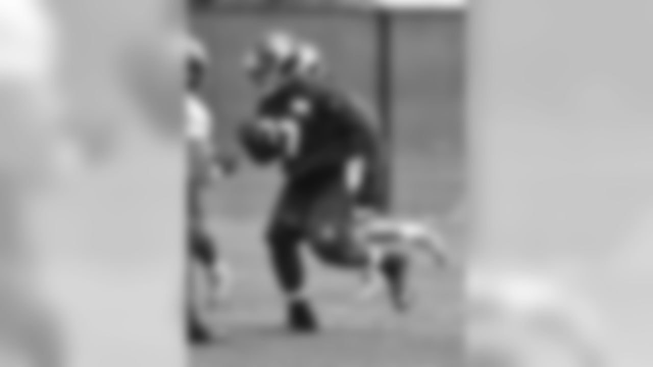 LARGEST: DT Kenrick Ellis, 346 lbs.