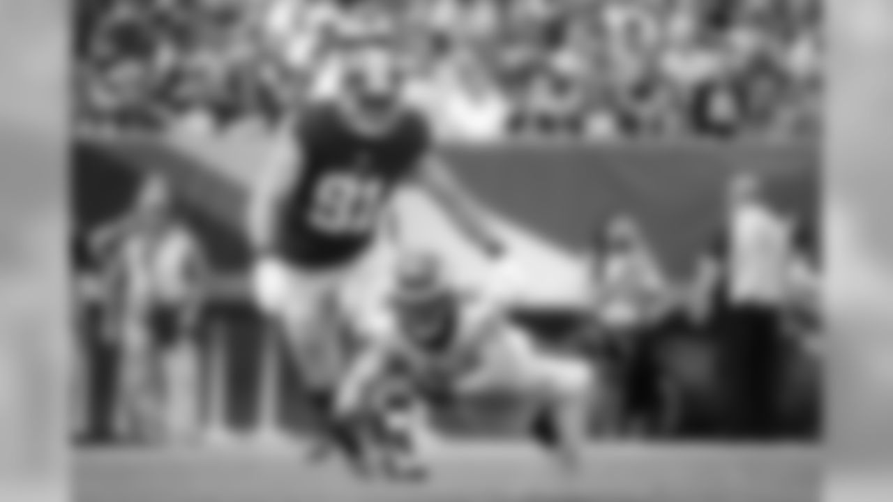 LB Ryan Kerrigan