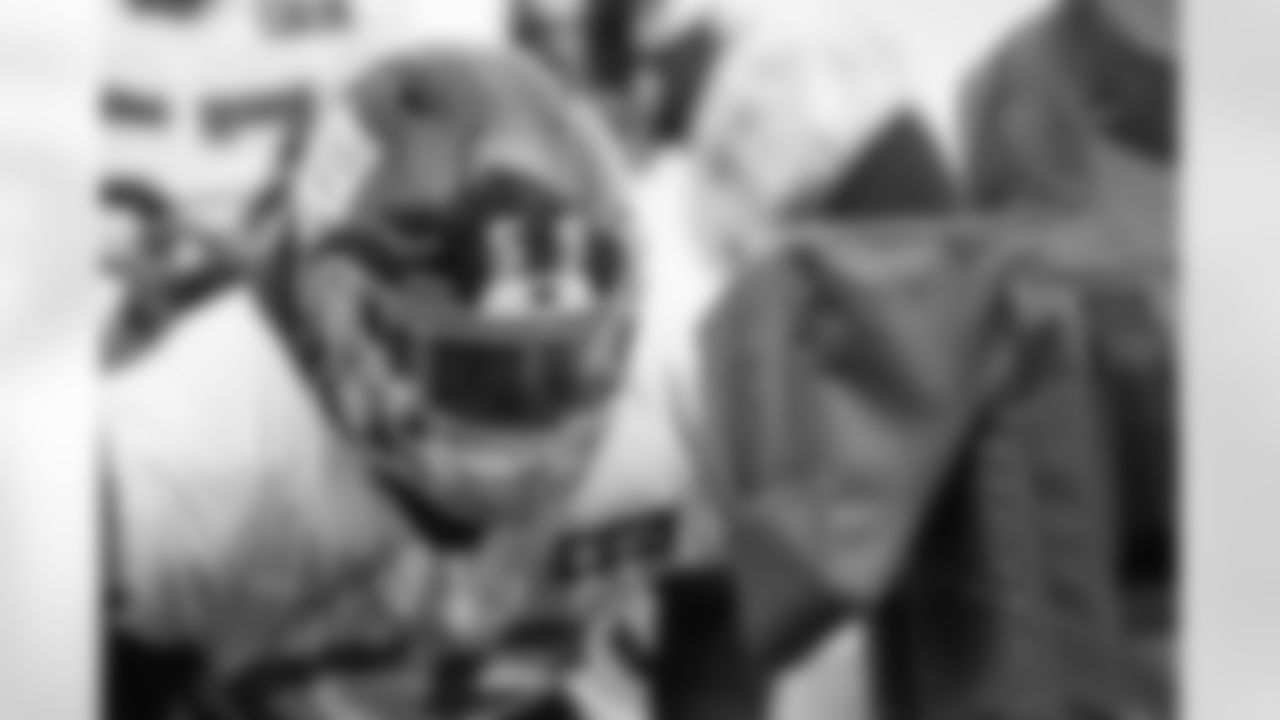 Lorenzo Carter (59)