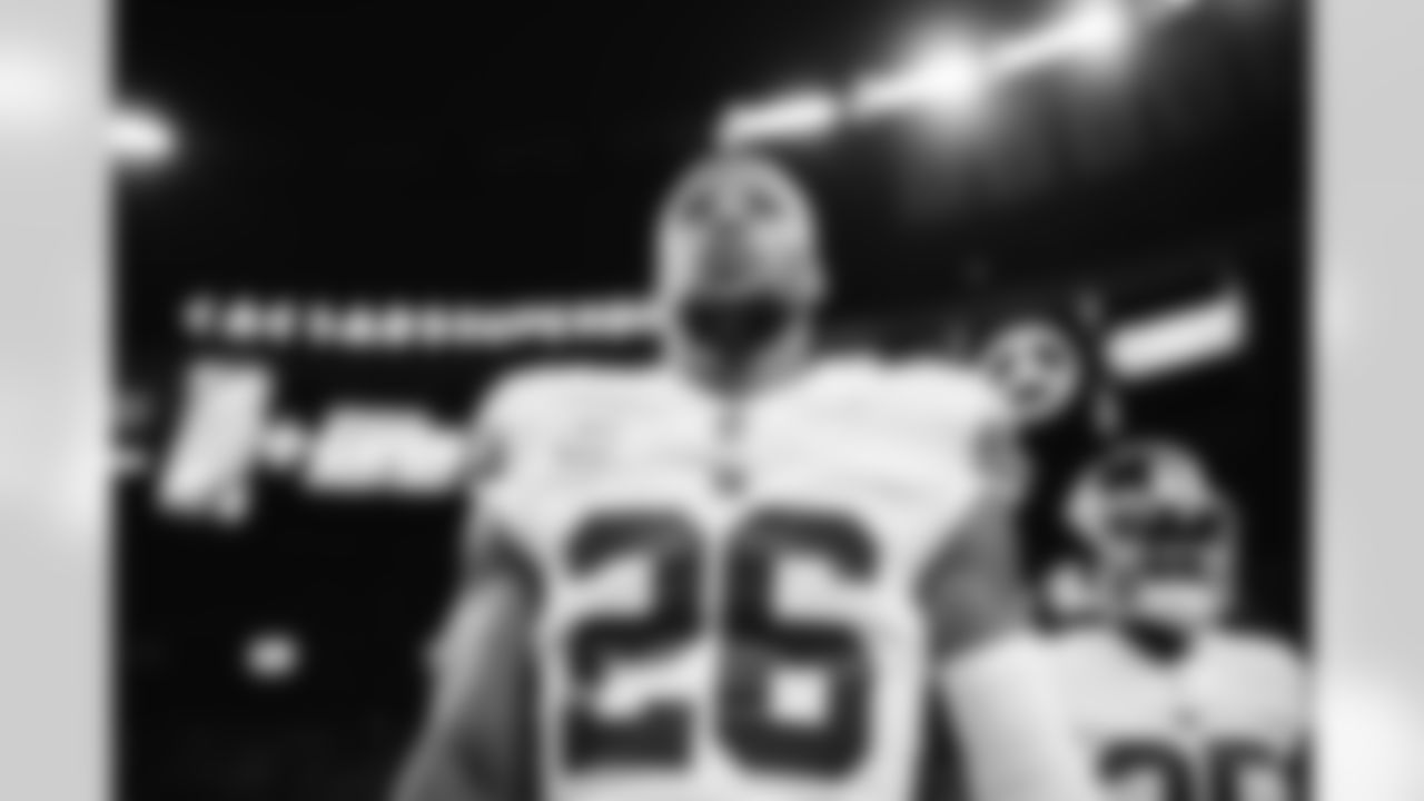 Saquon Barkley (26)