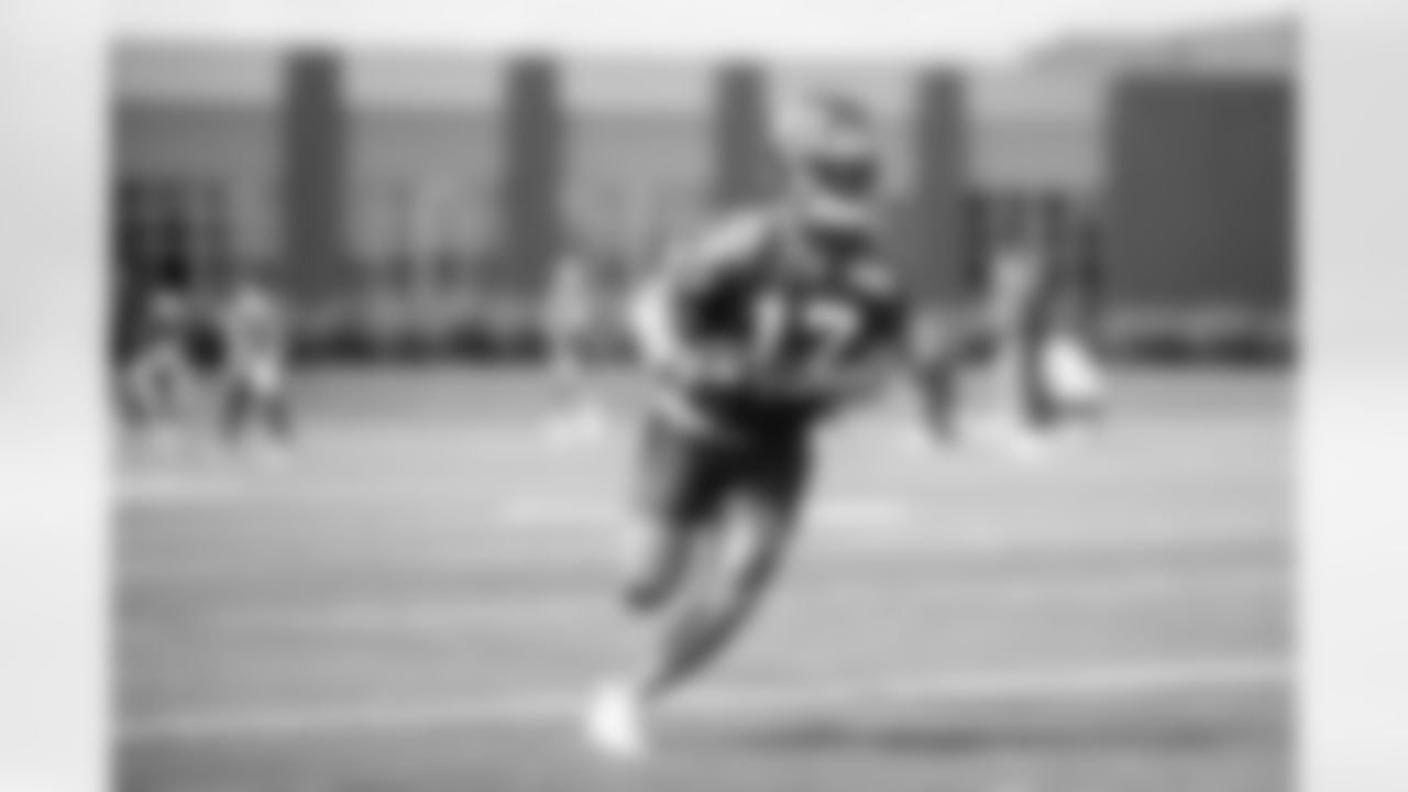 WR Wan'Dale Robinson (17)