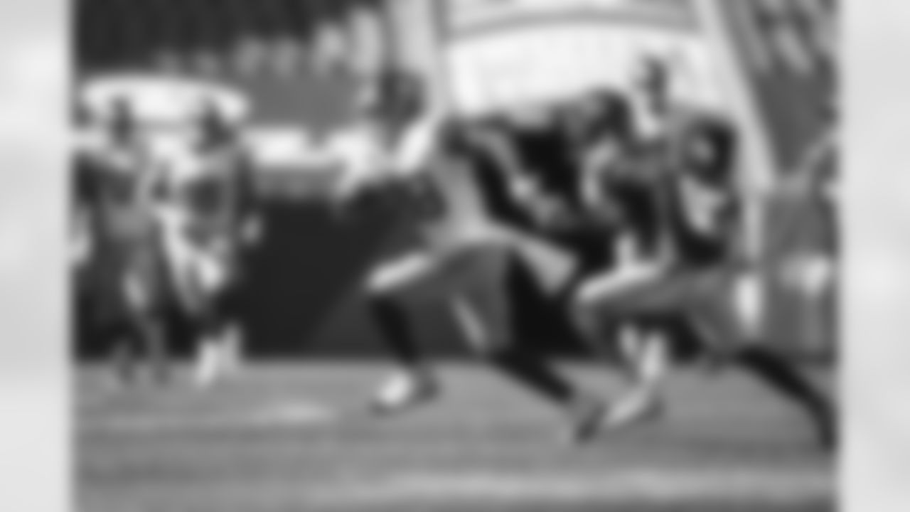 Evan Engram (88)