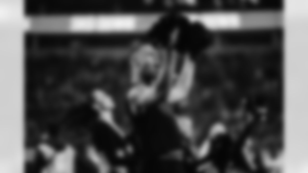 221110 Panthers vs Falcons-351