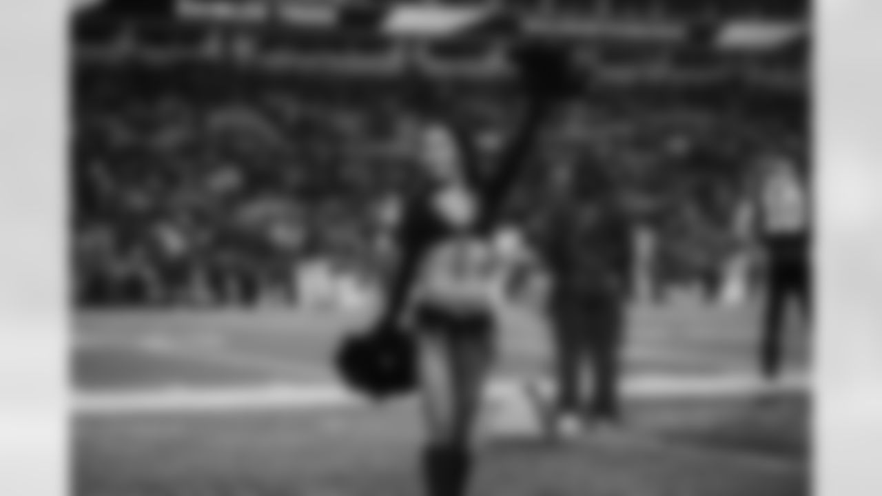 221110 Panthers vs Falcons-298