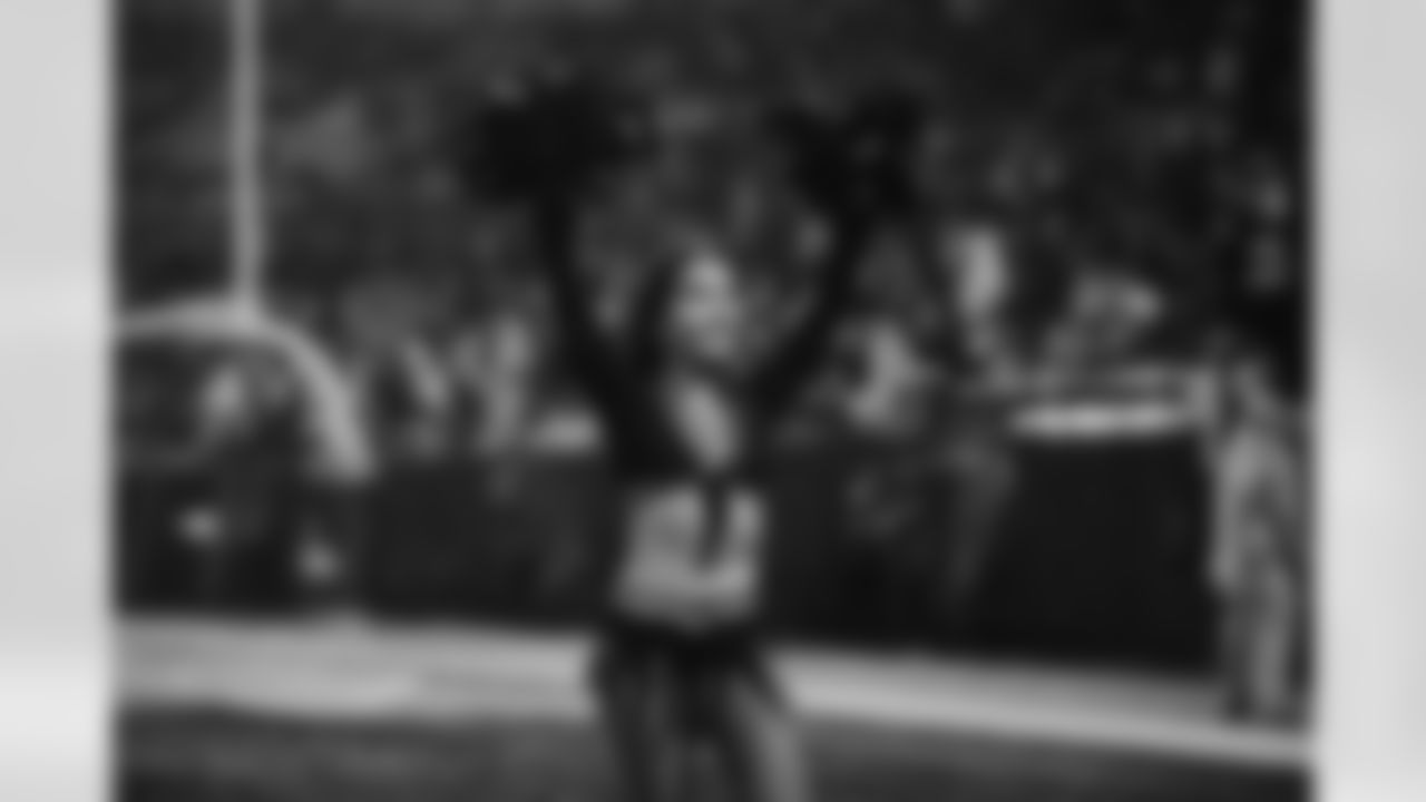 221110 Panthers vs Falcons-264