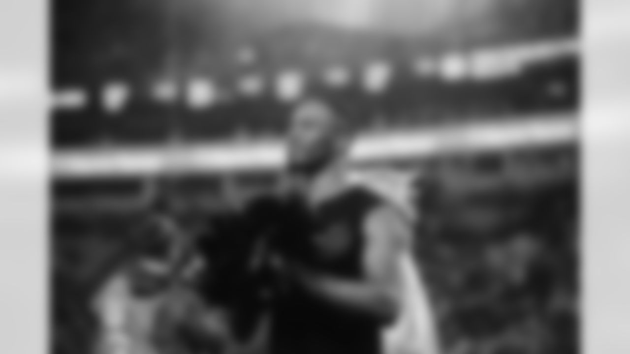 221110 Panthers vs Falcons-273