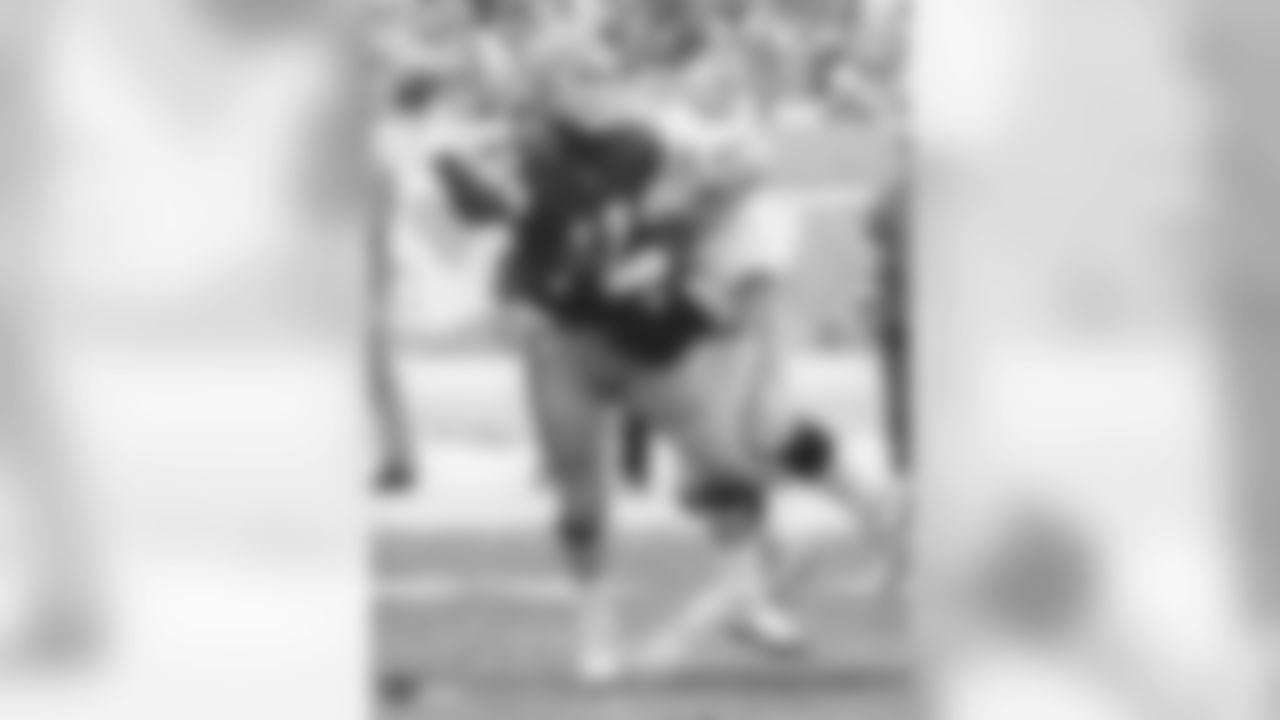 A look back at the Raiders 1980 AFC Divisional Playoff game against the Cleveland Browns, which came to be known as Red Right 88 because of the infamous passing play called by the Browns that led to a Raiders interception, and thus secured their win and advancement to Super Bowl XV against the Philadelphia Eagles.