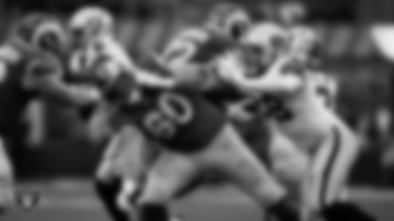 Las Vegas Raiders defensive end Maxx Crosby (98) defends during the preseason away game against the Los Angeles Rams at Sofi Stadium.