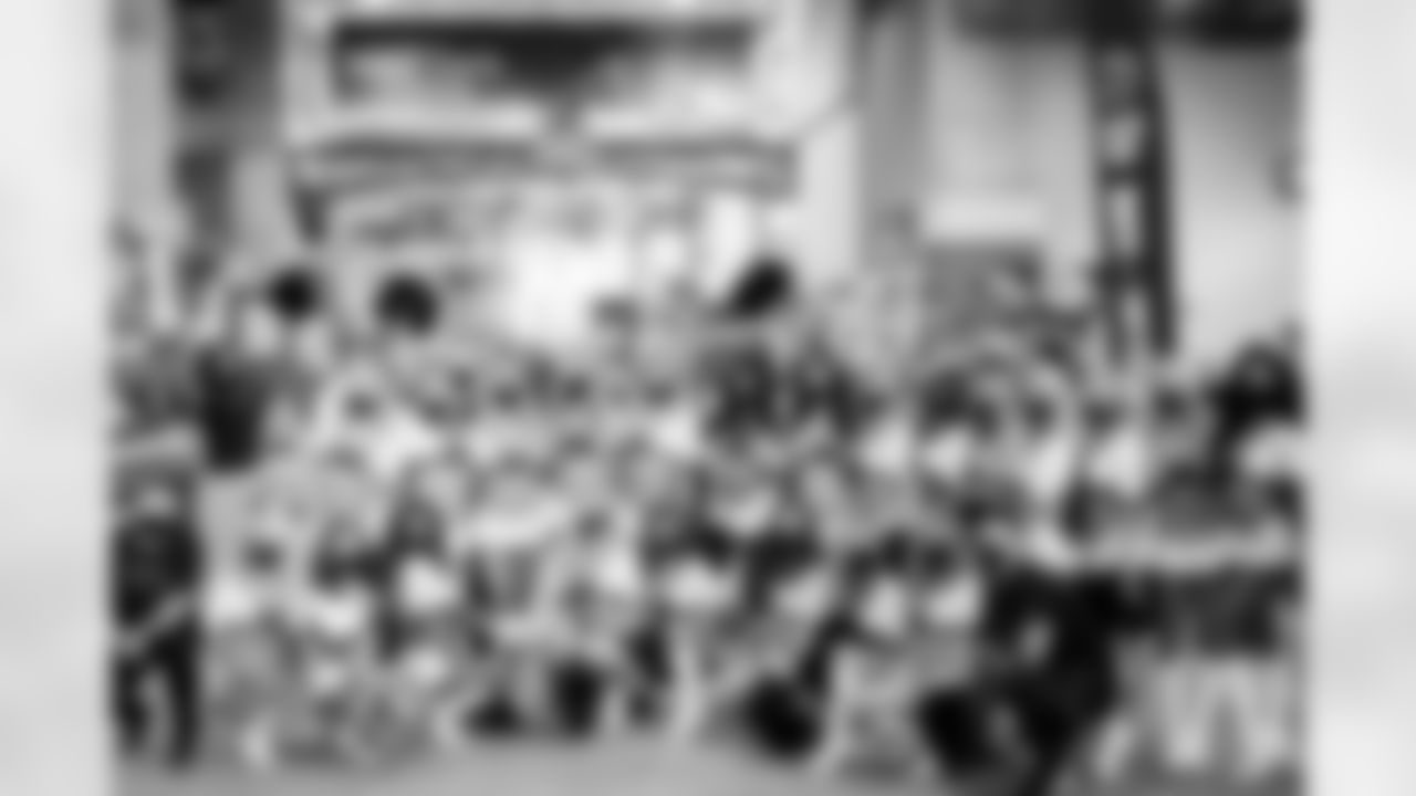 Cheer_vs_Chargers_2021-125