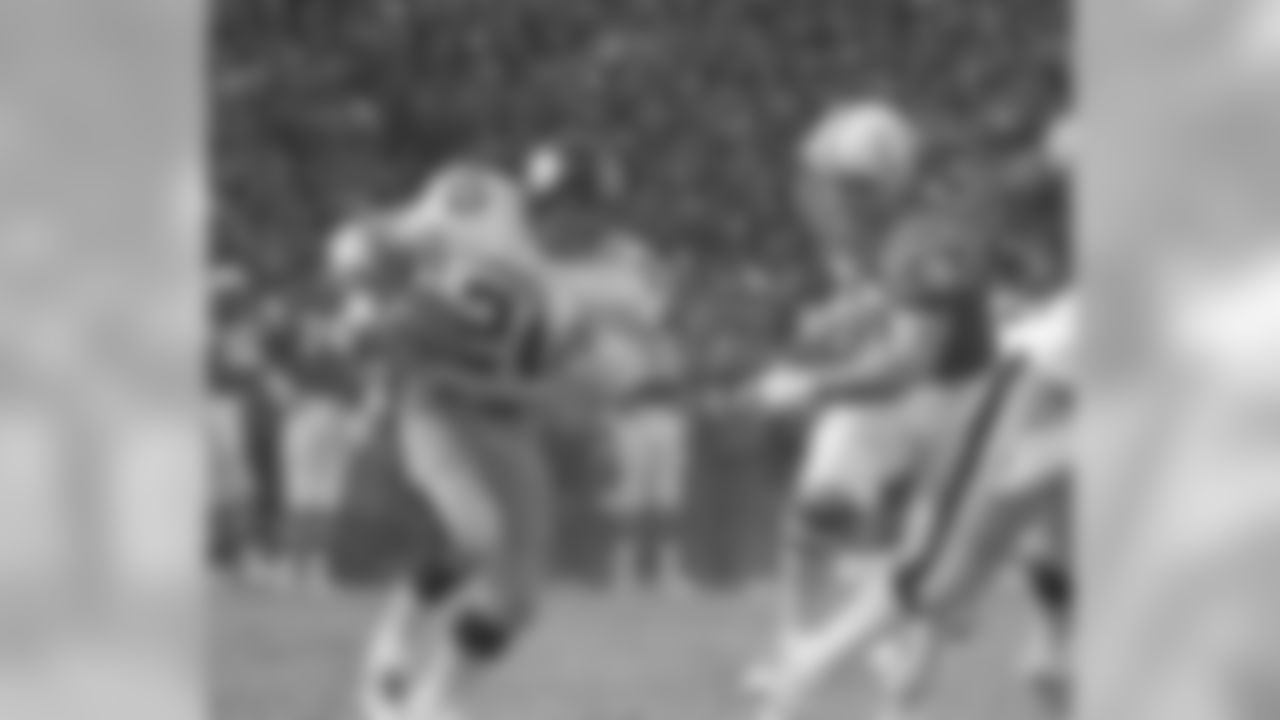 The Steelers defeated the Colts 40-14 in an AFC Divisional playoff game on December 19, 1976.