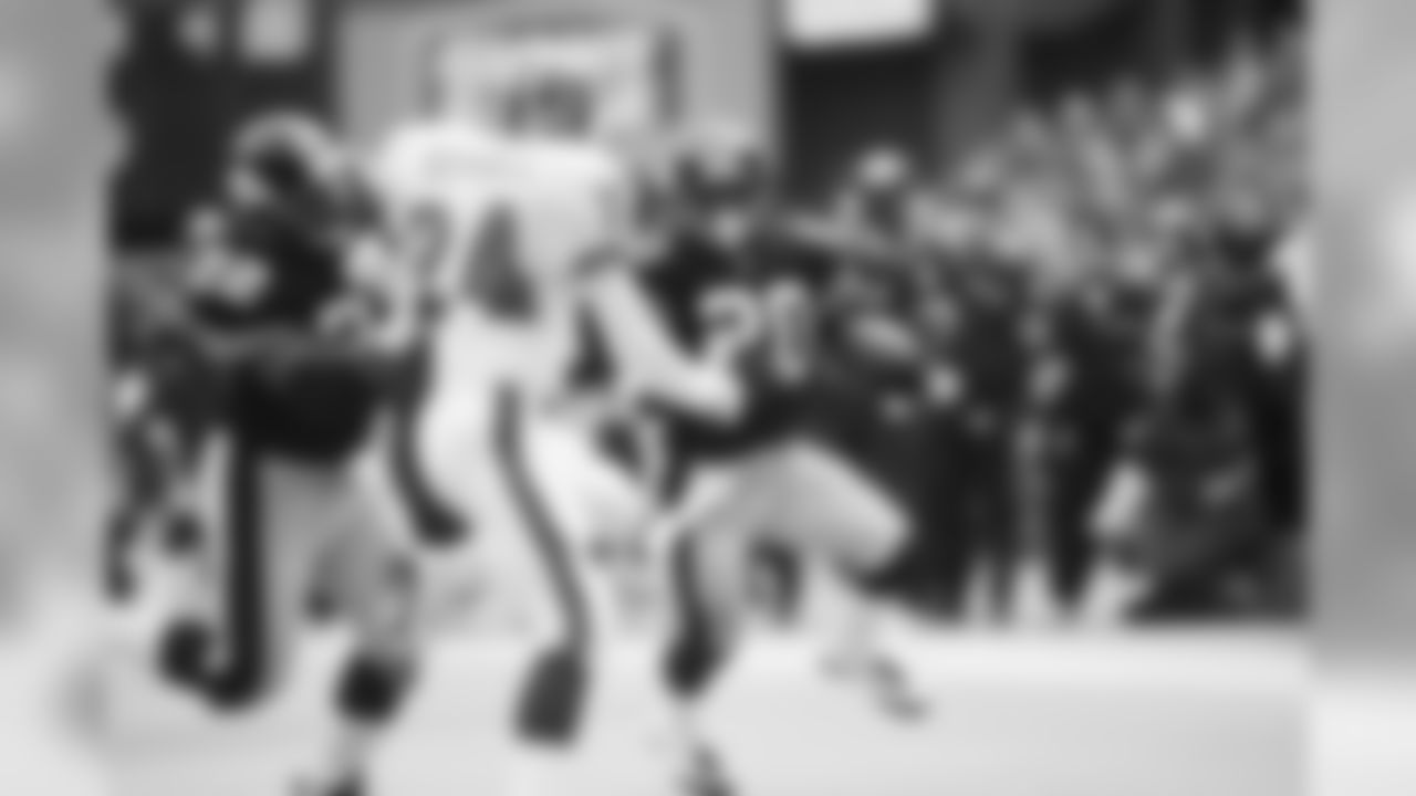 The Steelers defeated the Bills 40-21 in an AFC Divisional playoff game on January 6, 1996.