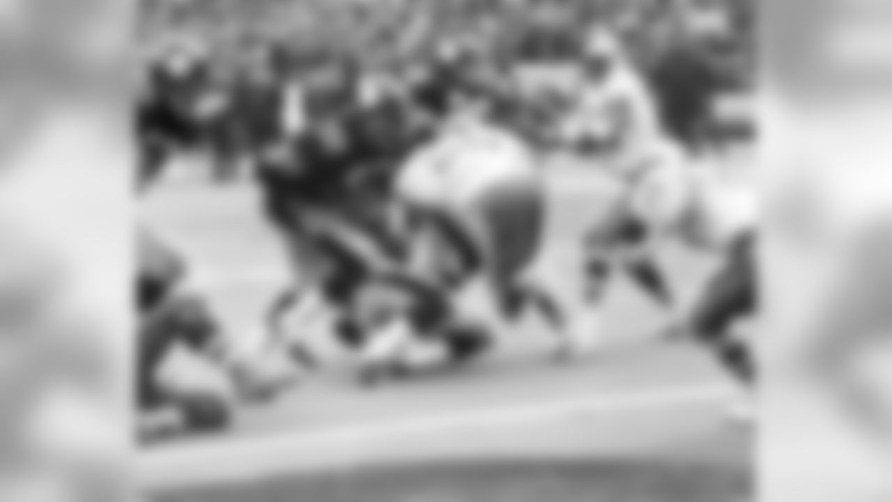 The Steelers defeated the Bills 32-14 in an AFC Divisional playoff game on December 22, 1974.
