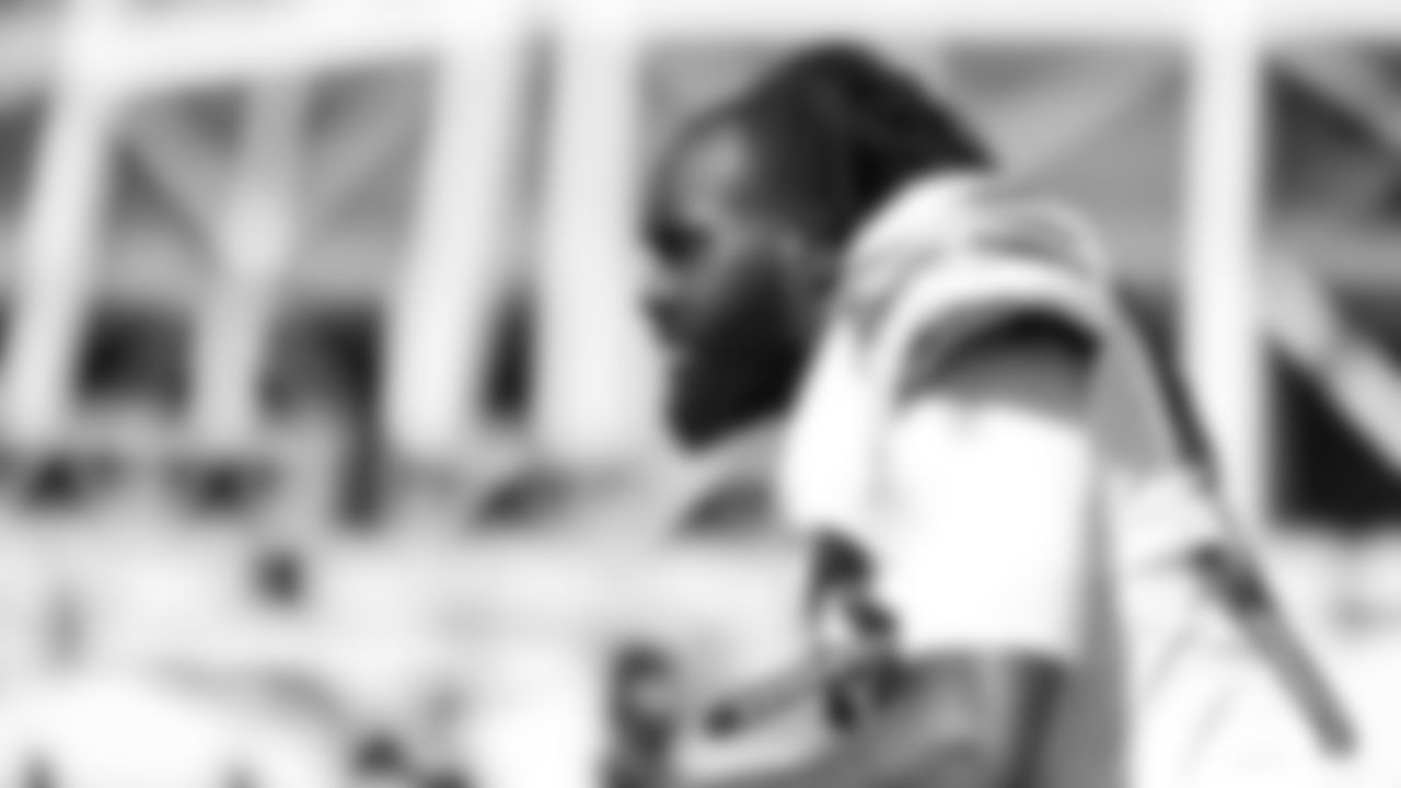 LB De'Vondre Campbell Sr.