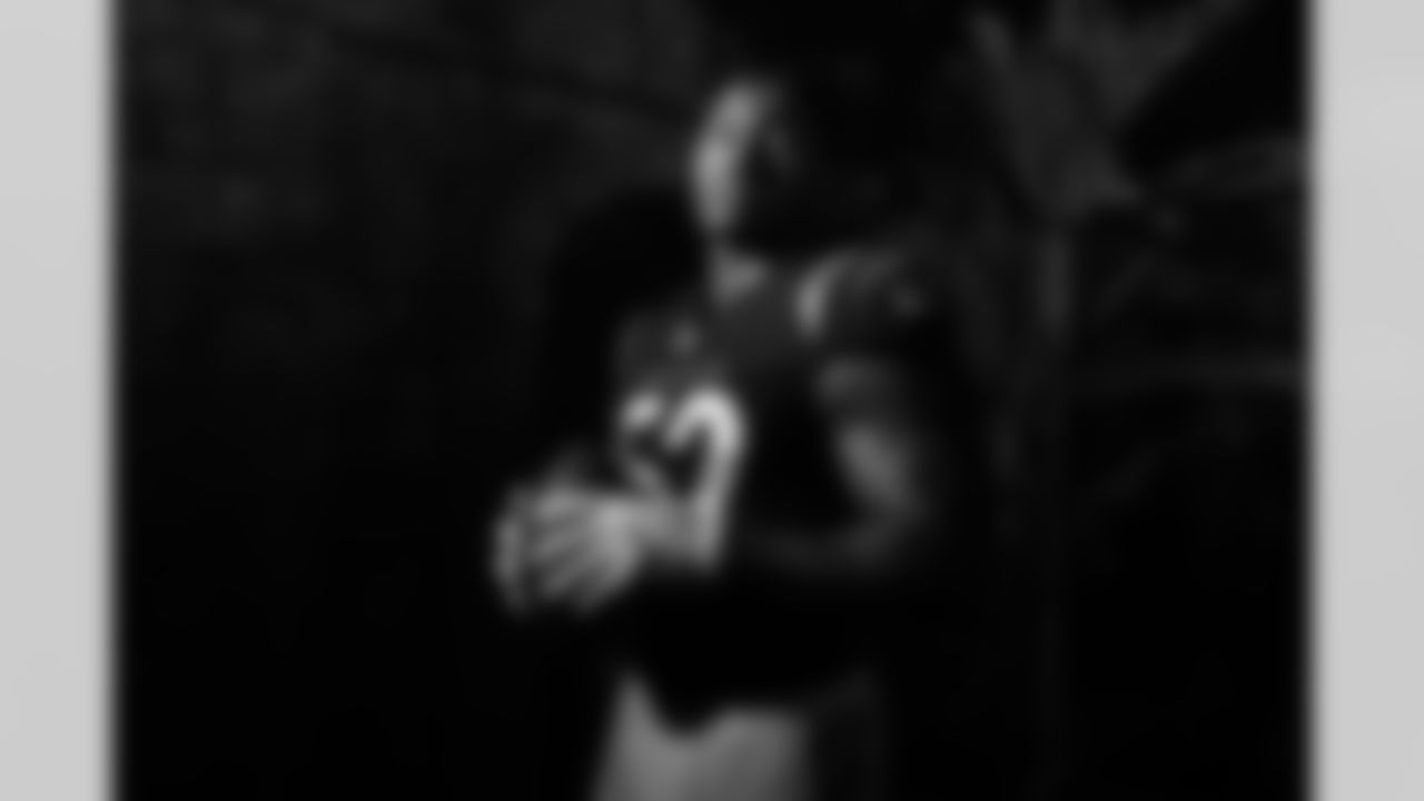 DE Cedric Johnson