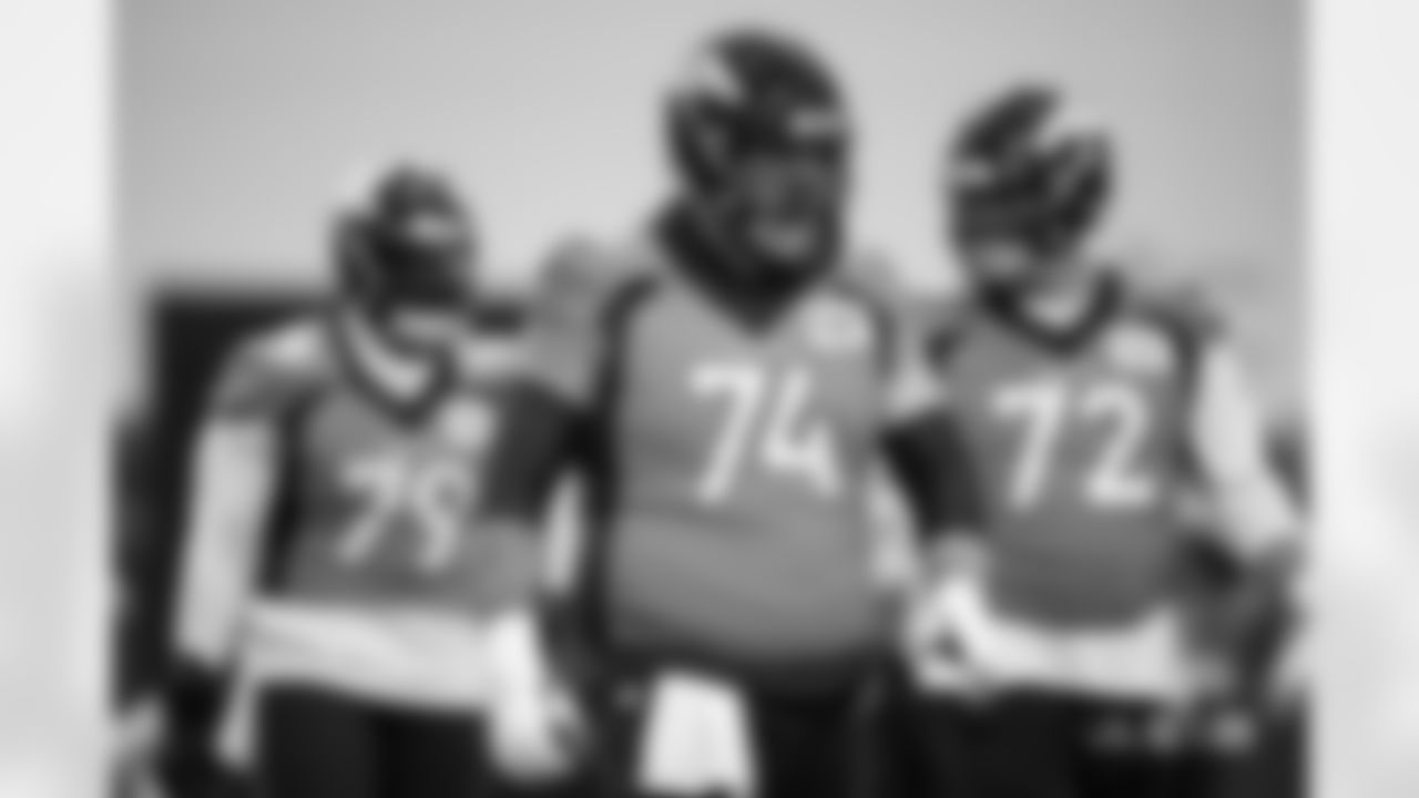 Ben Powers during practice at Centura Health Training Center in Englewood, Colorado on November 24, 2023. Photo by Ben Swanson / Denver Broncos