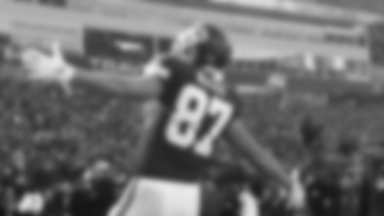 Kansas City Chiefs Tight End Travis Kelce (87) during the game between the Kansas City Chiefs and the Tennessee Titans in the AFC Championship at Arrowhead Stadium on January 19, 2020.