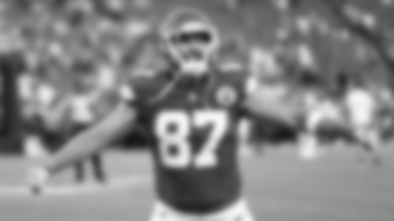 Kansas City Chiefs tight end Travis Kelce (87)prior to the Week 5 NFL Game against the New Orleans Saints on Monday, October 7, 2024.
