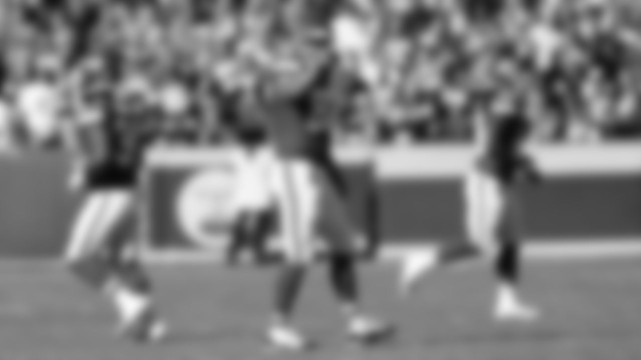 Kansas City Chiefs tight end Travis Kelce (87) celebrates during the Week 10 NFL Game against the Denver Broncos on Sunday, November 10, 2024.