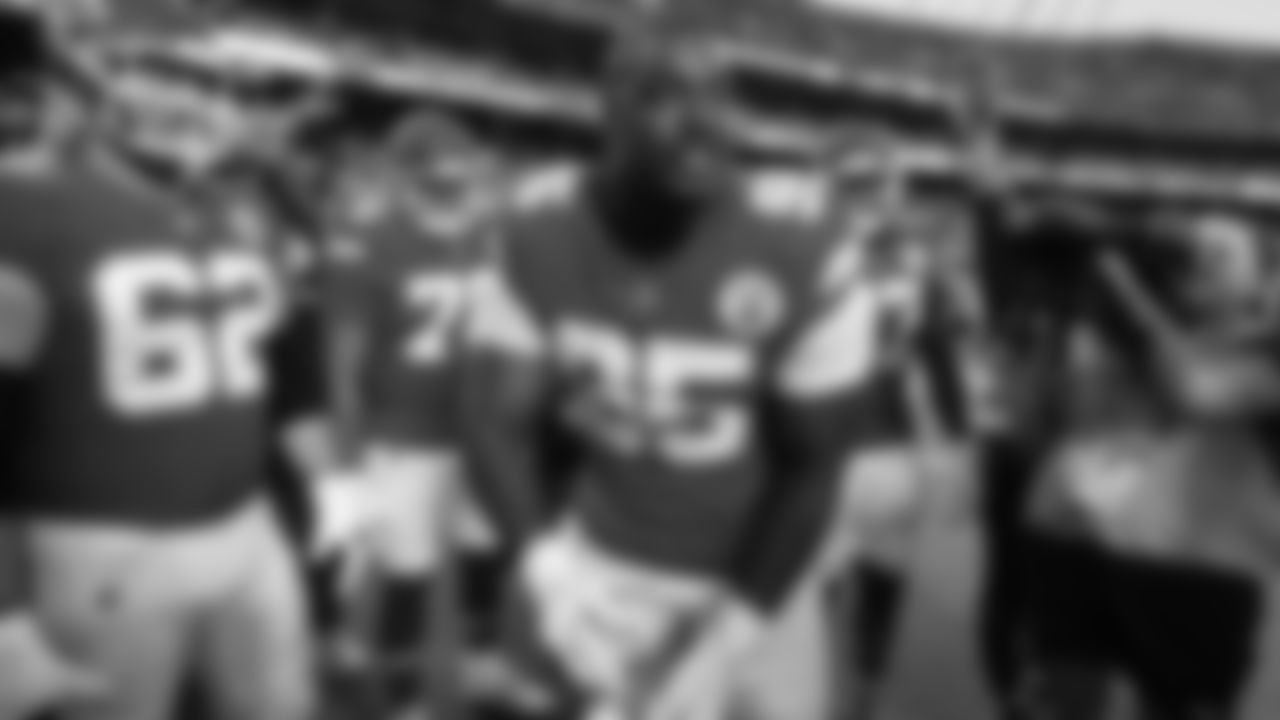 Kansas City Chiefs defensive tackle Chris Jones (95)prior to the Week 5 NFL Game against the New Orleans Saints on Monday, October 7, 2024.