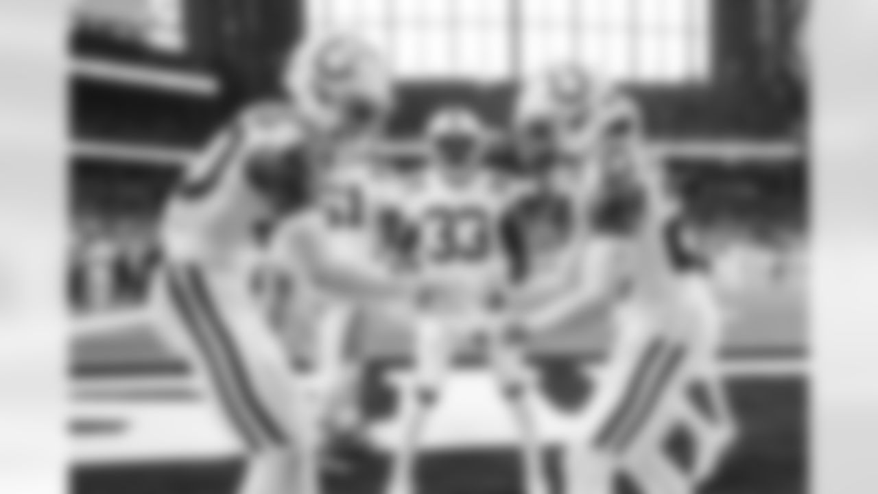 CB Jaylon Jones #40, CB Samuel Womack III #33 and CB Kenny Moore II #23