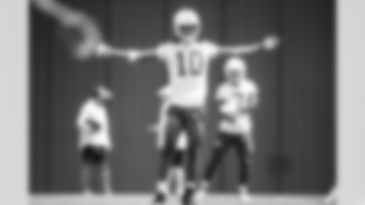 10 WR AD Mitchell