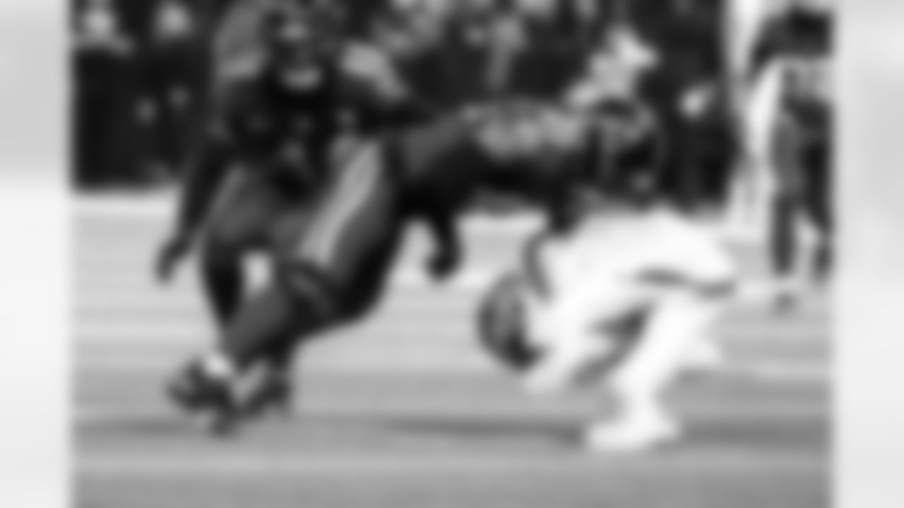 LB Zaire Franklin #44 and LB E.J. Speed #45