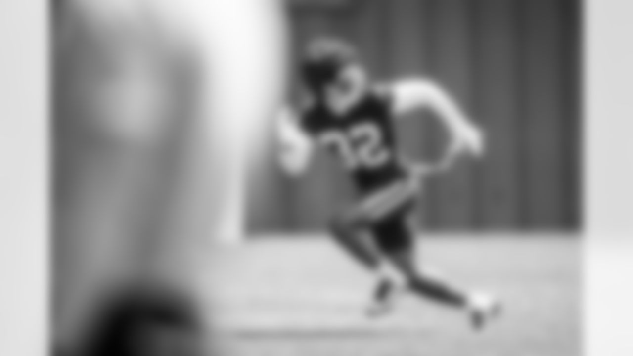 32 S Julian Blackmon